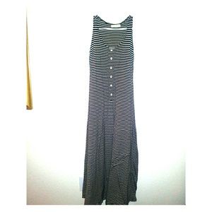 🌵3 for 15🌵Sleveless Stripe maxi dress